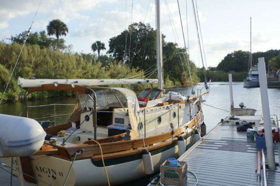 Stravaigin 28ft Sam L  Morse Yacht For Sale