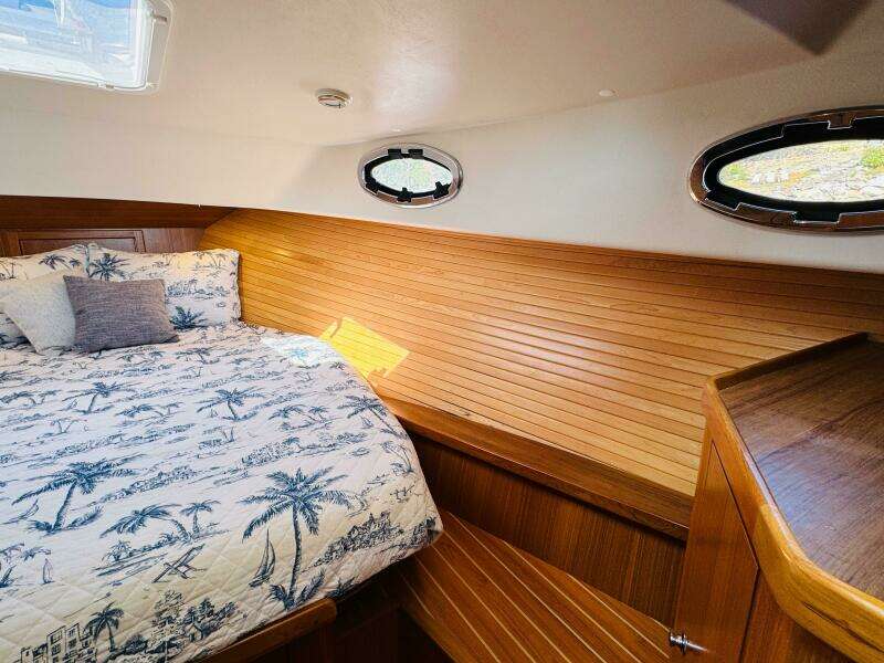 34ft True North Yacht For Sale