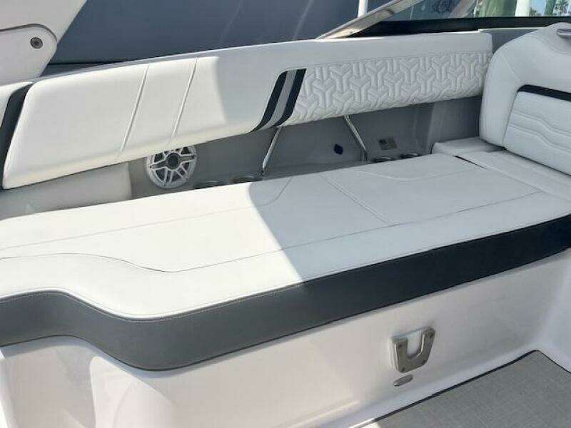 2024 Regal 29 LX