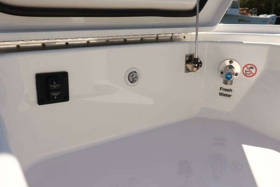 35ft Regulator Yacht For Sale
