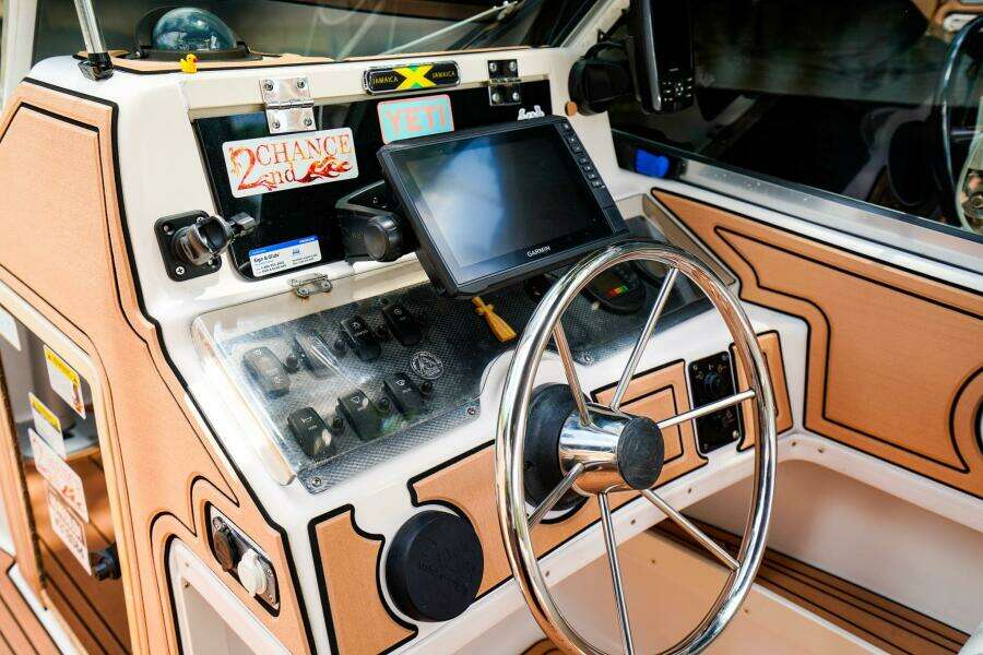19ft Grady White Yacht For Sale