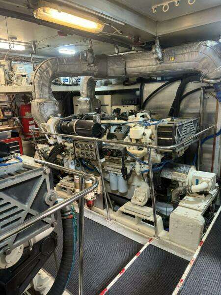 SANCTUARY 100ft Hargrave Yacht For Sale