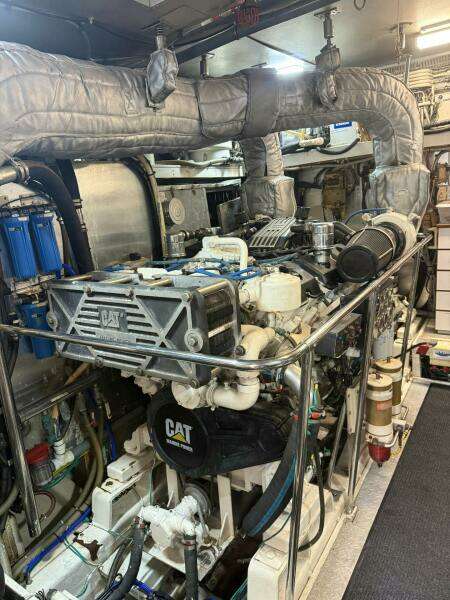 SANCTUARY 100ft Hargrave Yacht For Sale