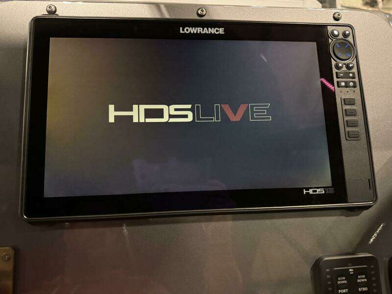Lowrance HDS Live