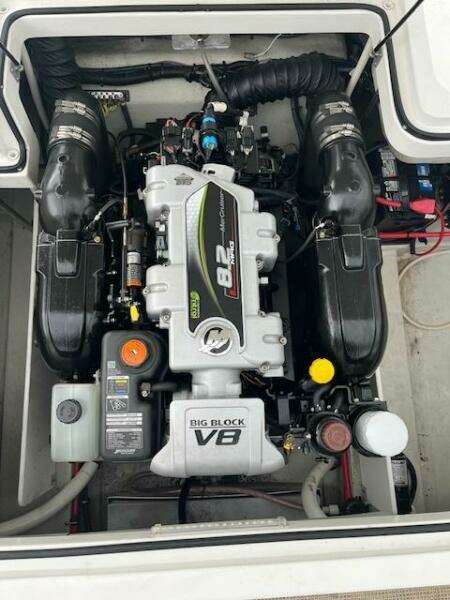 27ft Cobalt Yacht For Sale