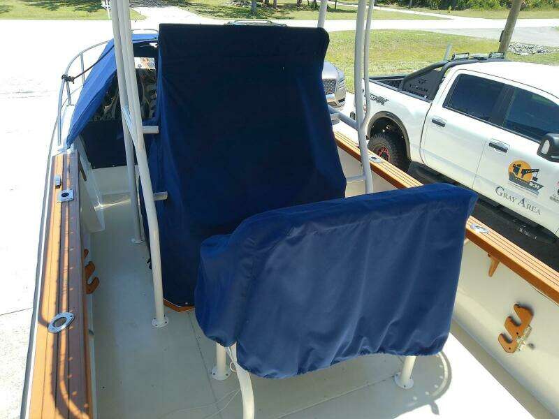 25ft Robalo Yacht For Sale