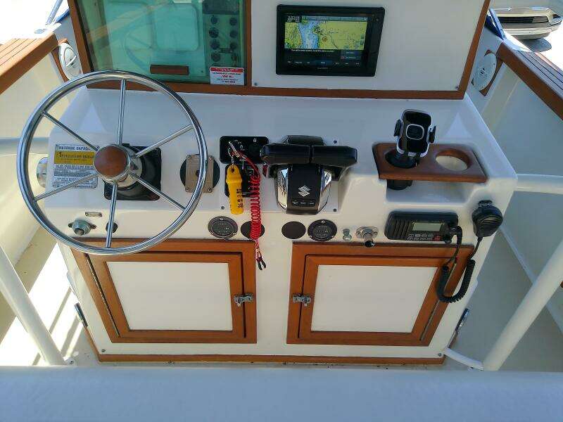 25ft Robalo Yacht For Sale