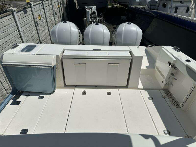 36ft Pursuit Yacht For Sale