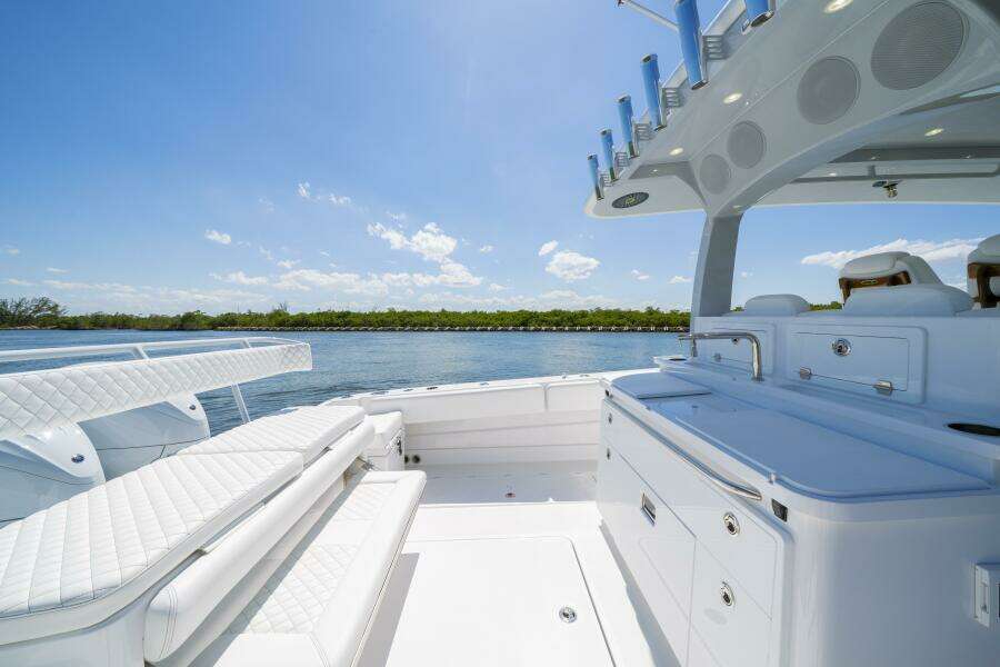 42ft HCB Yacht For Sale