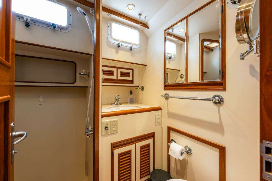 52ft Offshore Yachts Yacht For Sale