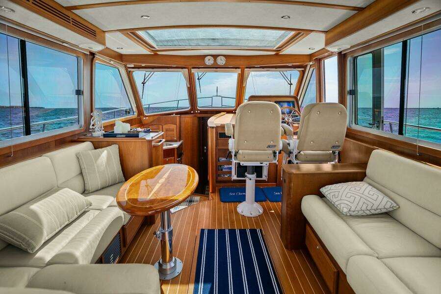 2016 Sabre 42 Salon Express- PABLO'S CRUISE- Salon