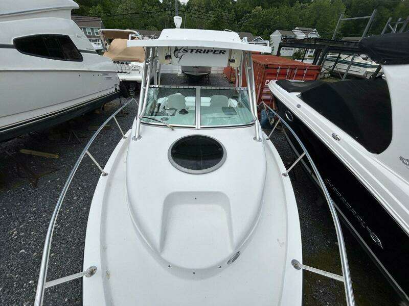 23ft Seaswirl Striper Yacht For Sale