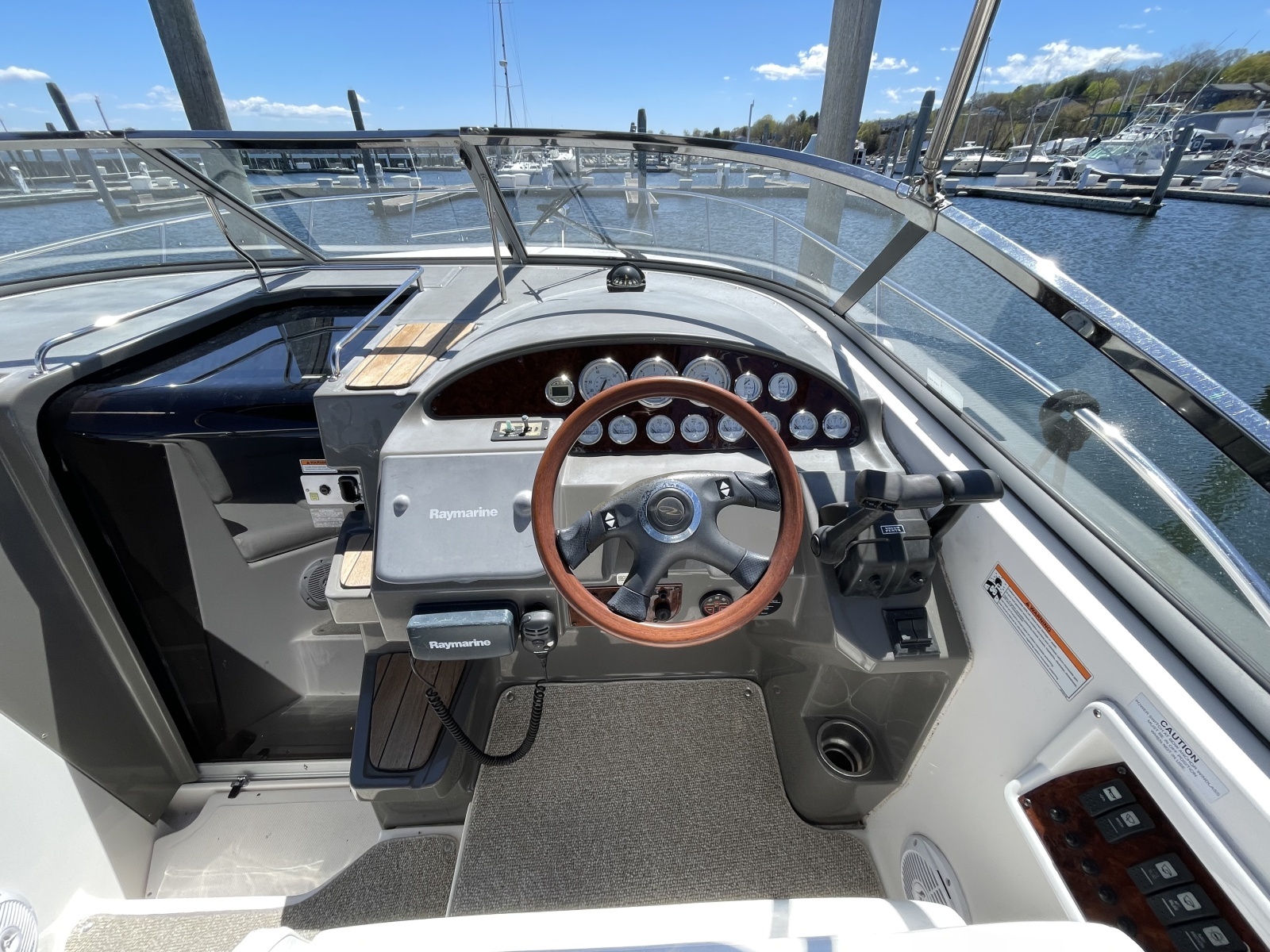 2007 Regal 3360 Window Express
