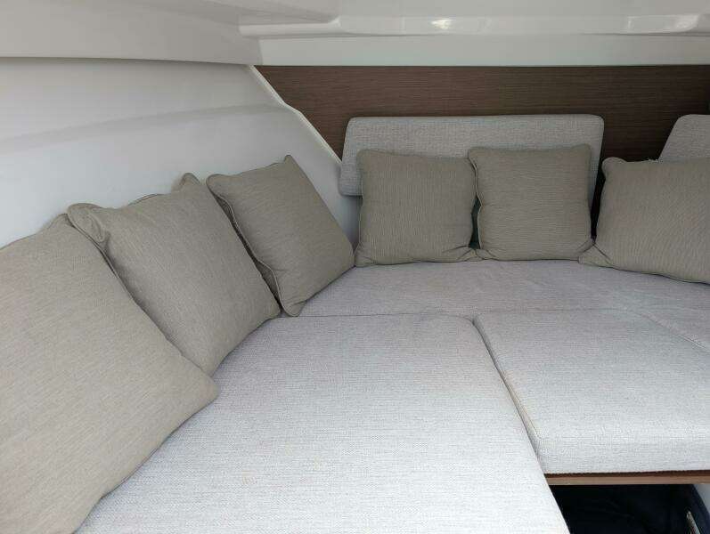24ft Jeanneau Yacht For Sale