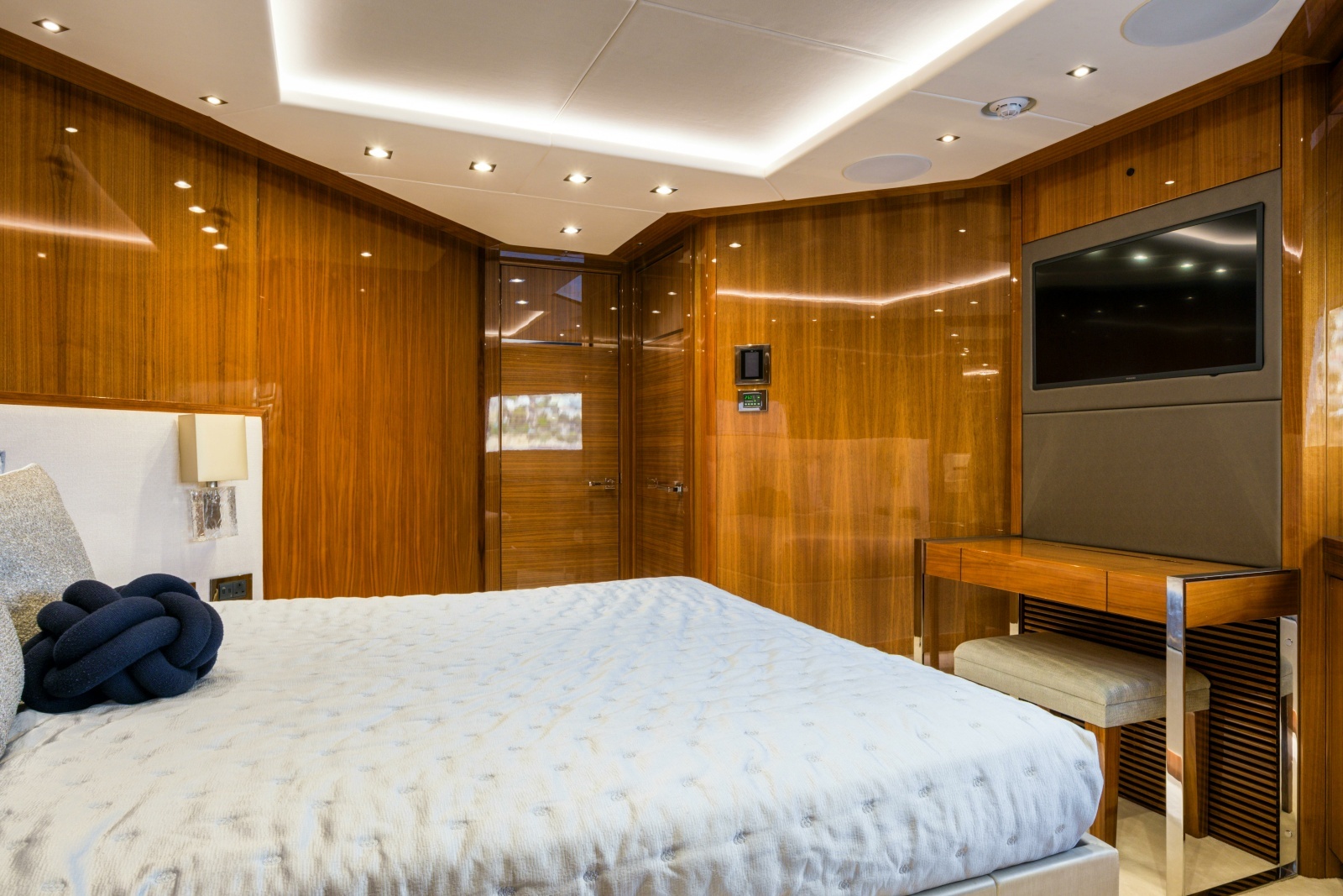 MERCY OCEANS 115ft Sunseeker Yacht For Sale