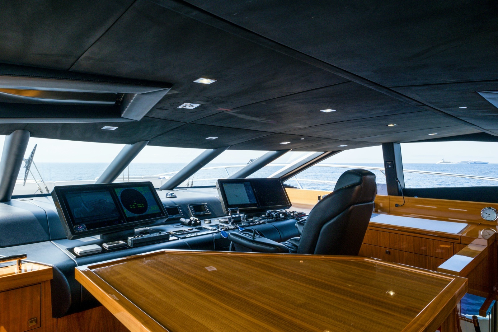 MERCY OCEANS 115ft Sunseeker Yacht For Sale