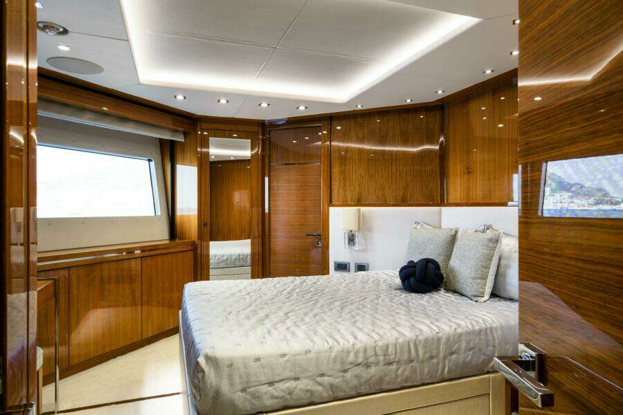 MERCY OCEANS 115ft Sunseeker Yacht For Sale
