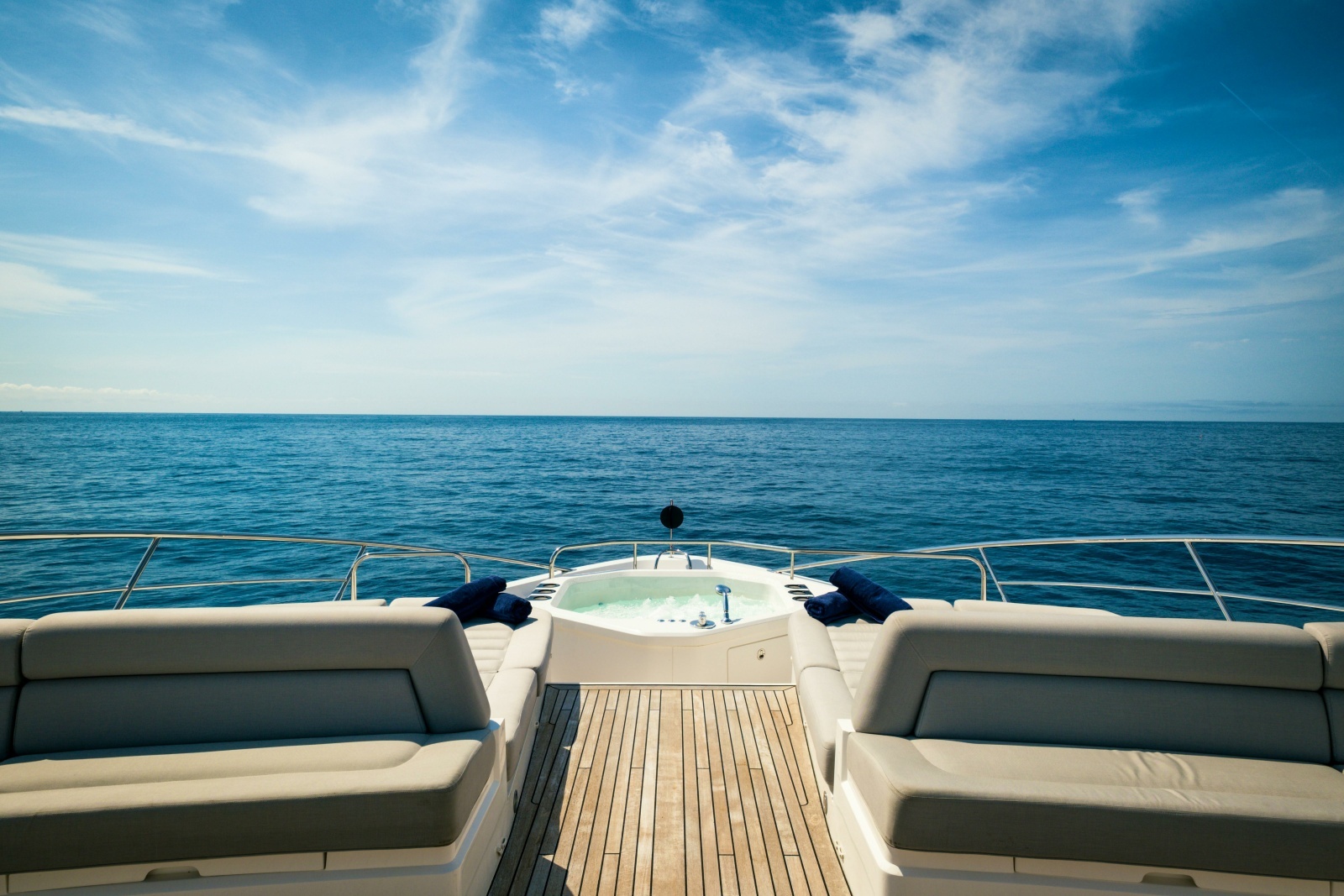 MERCY OCEANS 115ft Sunseeker Yacht For Sale