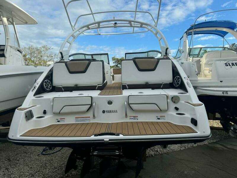 25ft Yamaha Boats Yacht For Sale