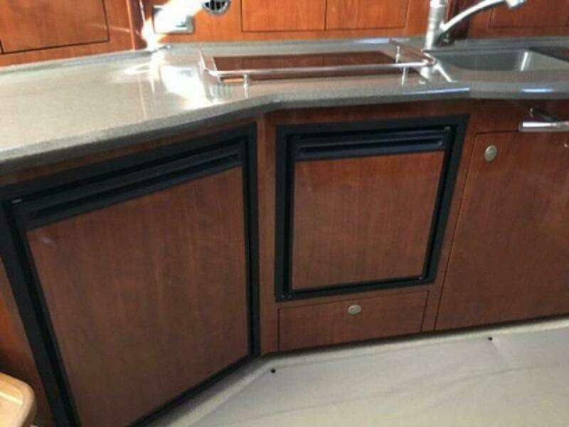 39ft Sea Ray Yacht For Sale