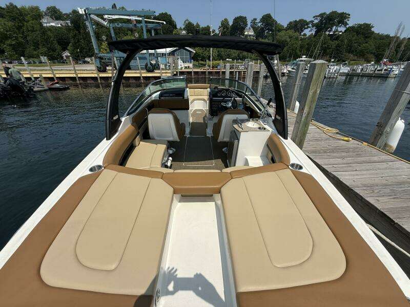 25ft Sea Ray Yacht For Sale