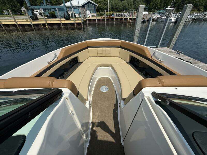 25ft Sea Ray Yacht For Sale