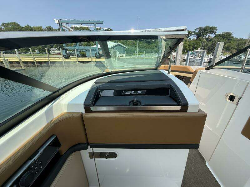 25ft Sea Ray Yacht For Sale