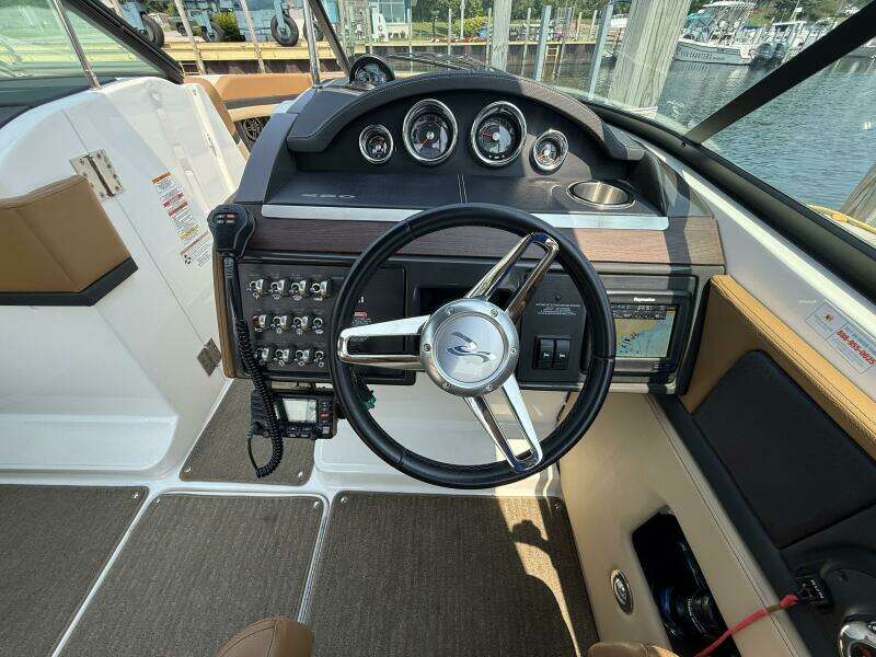 25ft Sea Ray Yacht For Sale