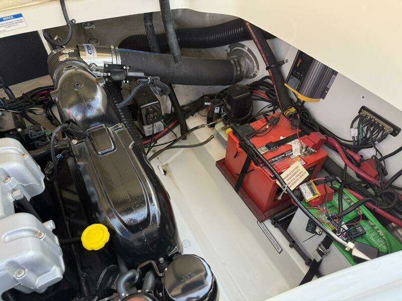 25ft Sea Ray Yacht For Sale