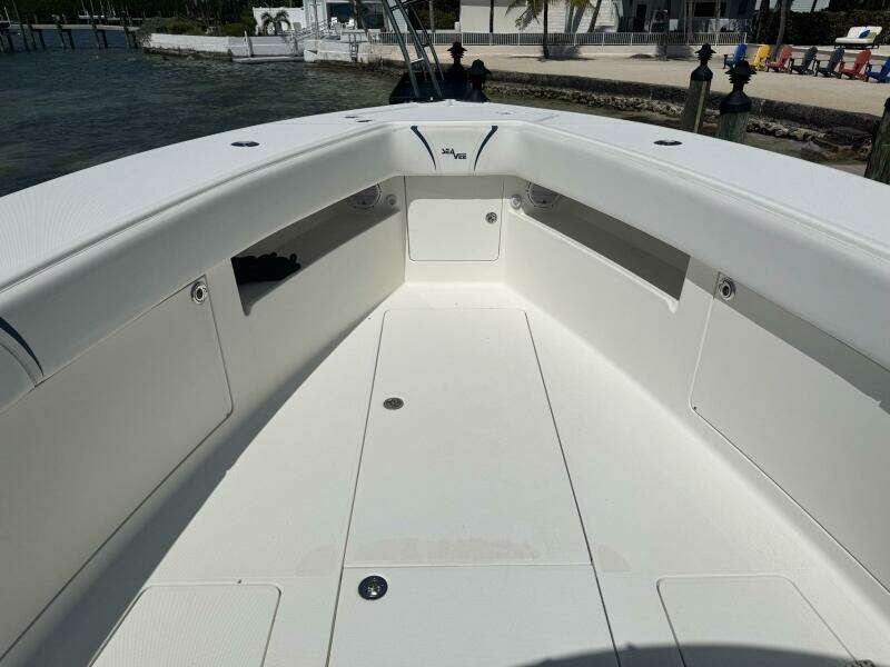 WARBIRD 39ft SeaVee Yacht For Sale