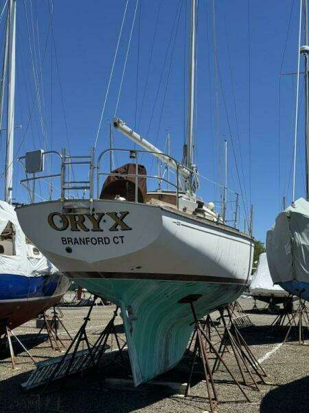 ORYX 31ft Cape Dory Yacht For Sale