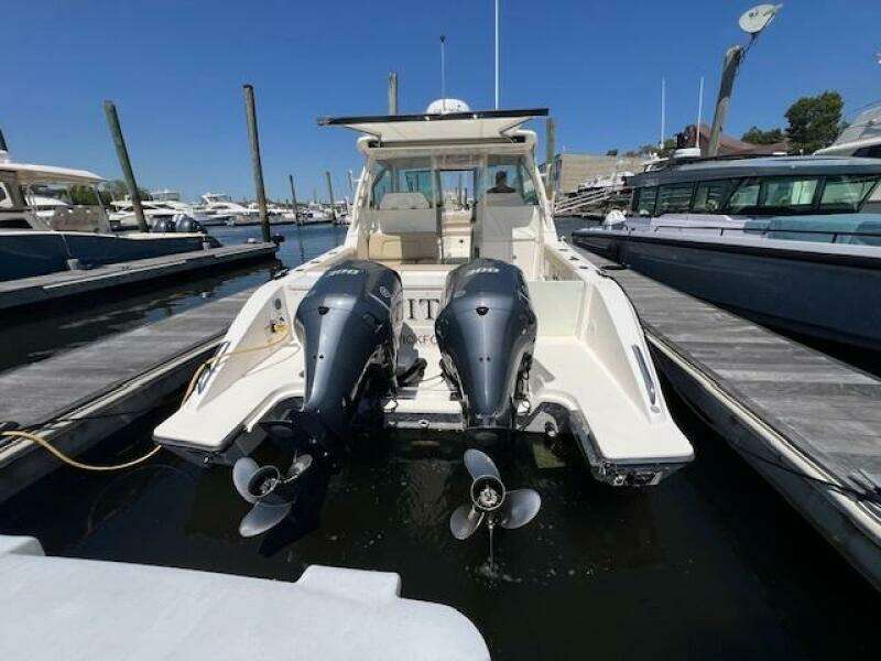 TUTITON 34ft Pursuit Yacht For Sale