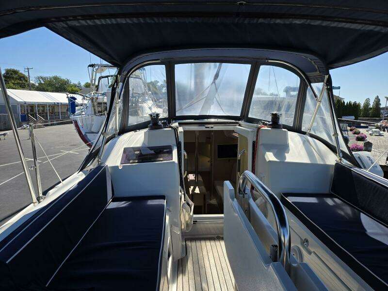 No Worries 30ft Beneteau Yacht For Sale