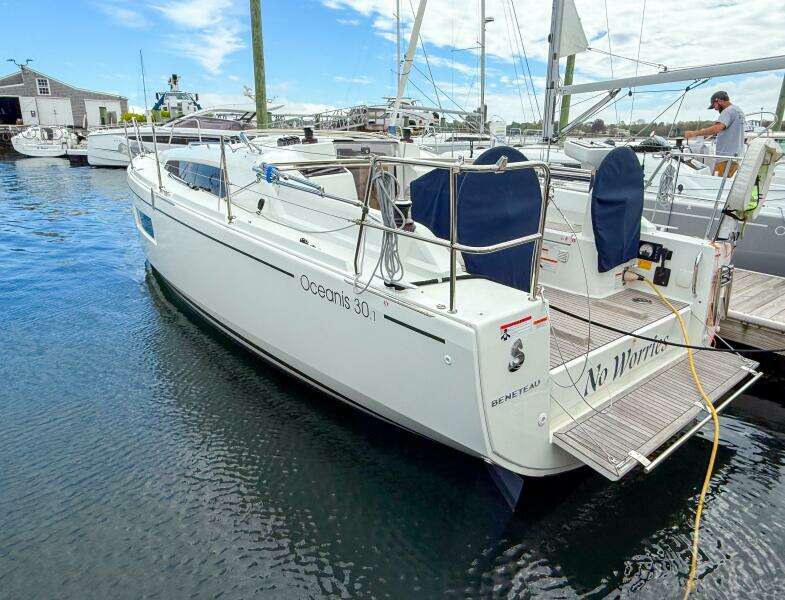 30ft Beneteau Yacht For Sale