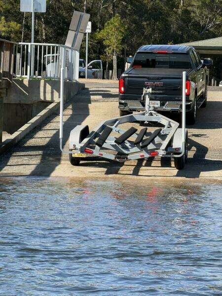 23ft Pursuit Yacht For Sale