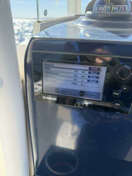 23ft Pursuit Yacht For Sale