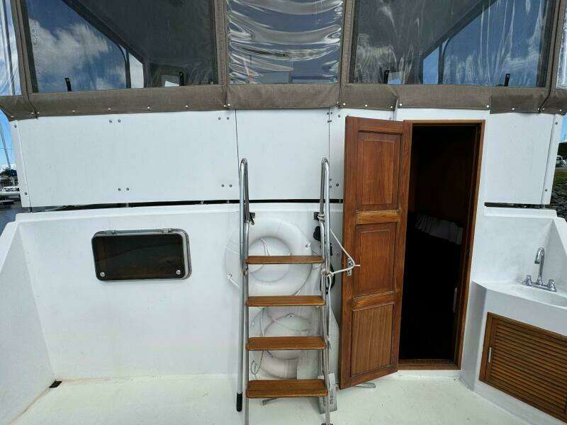 47ft Marine Trader Yacht For Sale