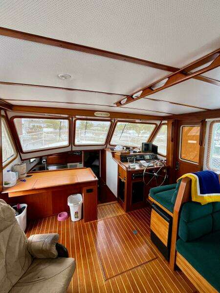 43ft Sabreline Yacht For Sale