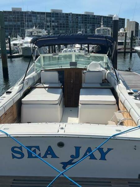 1984 Bertram 26 Express Moppie — 1984 Bertram Express Moppie Power 9799450 978458854 0 190520250637 2