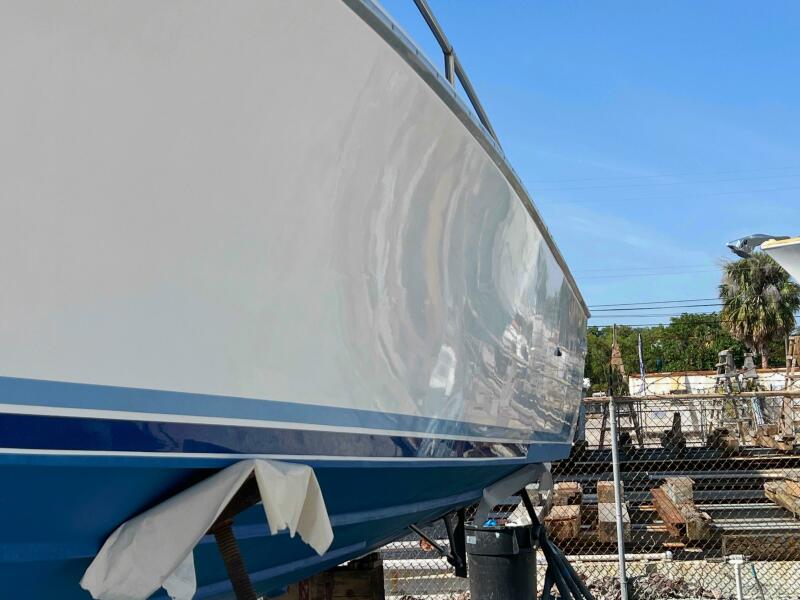 1984 Bertram 26 Express Moppie — 1984 Bertram Express Moppie Power 9799450 978458859 0 190520250637 7