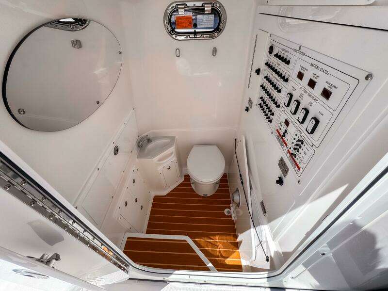 31ft Edgewater Yacht For Sale