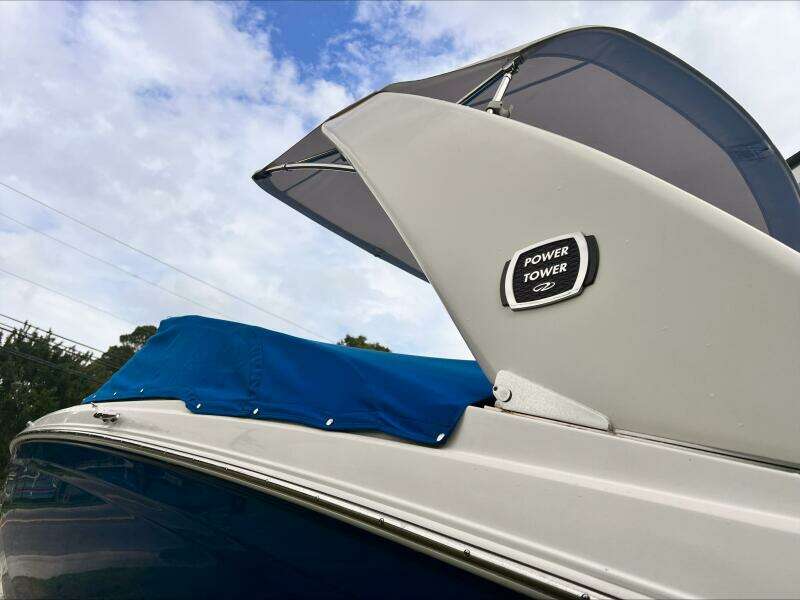 23ft Regal Yacht For Sale