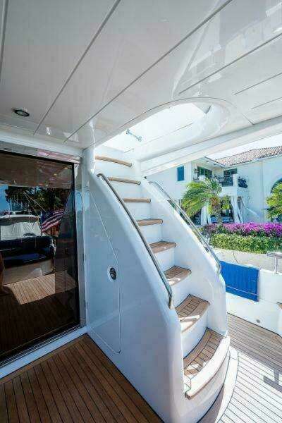 OCTOBER PRINCESS 72ft Viking Sport Cruisers Yacht For Sale