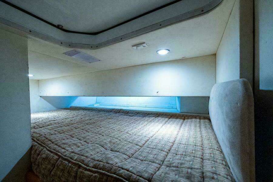 OCTOBER PRINCESS 72ft Viking Sport Cruisers Yacht For Sale