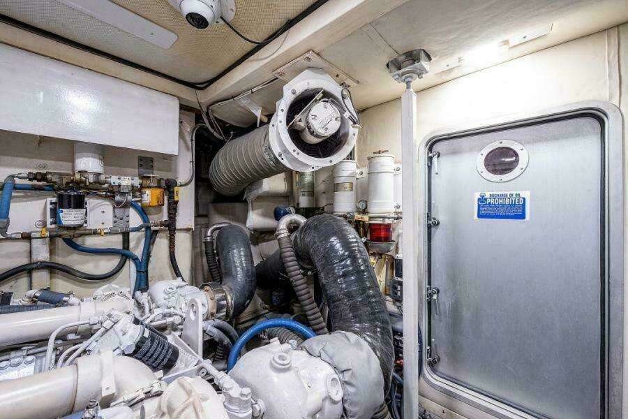 OCTOBER PRINCESS 72ft Viking Sport Cruisers Yacht For Sale