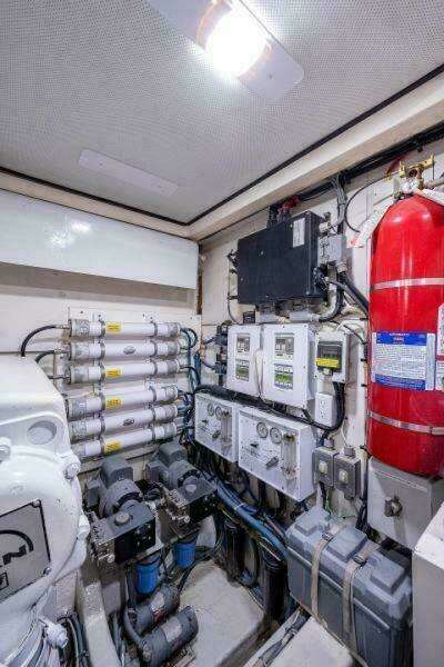 OCTOBER PRINCESS 72ft Viking Sport Cruisers Yacht For Sale