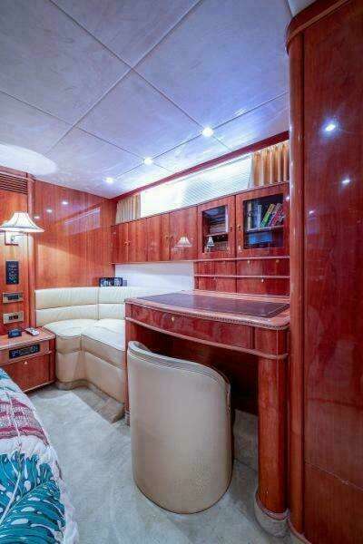 OCTOBER PRINCESS 72ft Viking Sport Cruisers Yacht For Sale