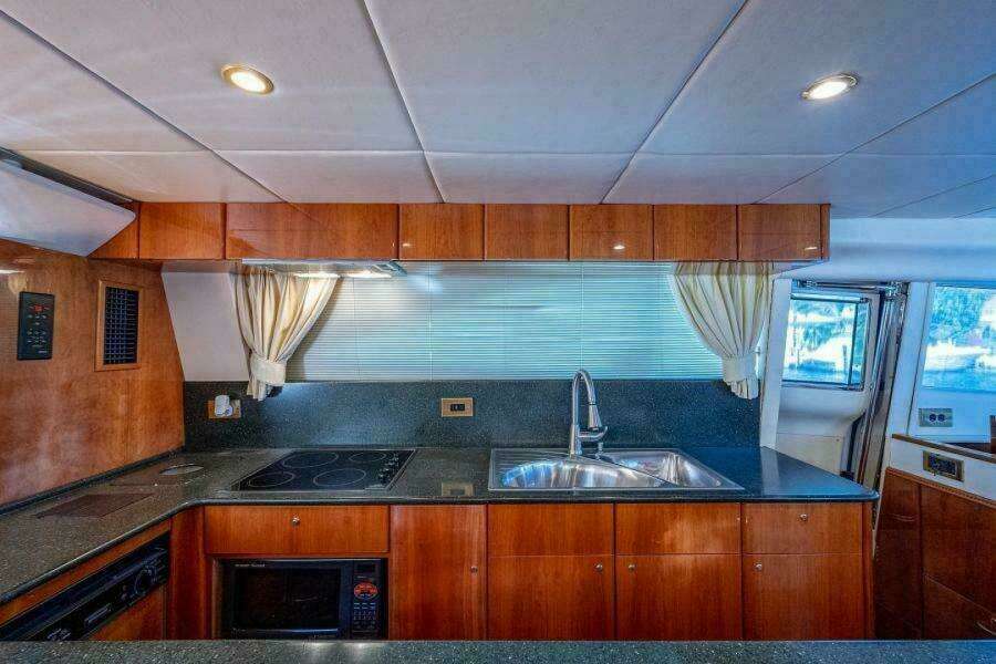 OCTOBER PRINCESS 72ft Viking Sport Cruisers Yacht For Sale