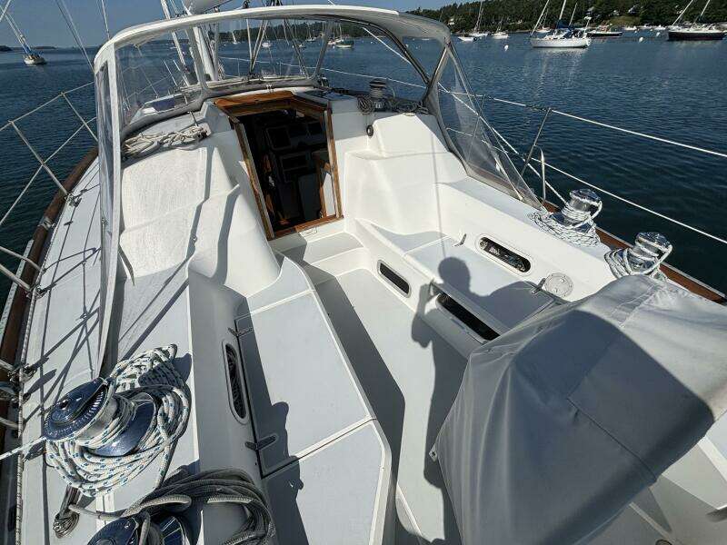 CUSTOM 45ft Sabre Yacht For Sale