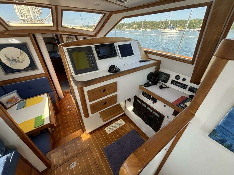 CUSTOM 45ft Sabre Yacht For Sale